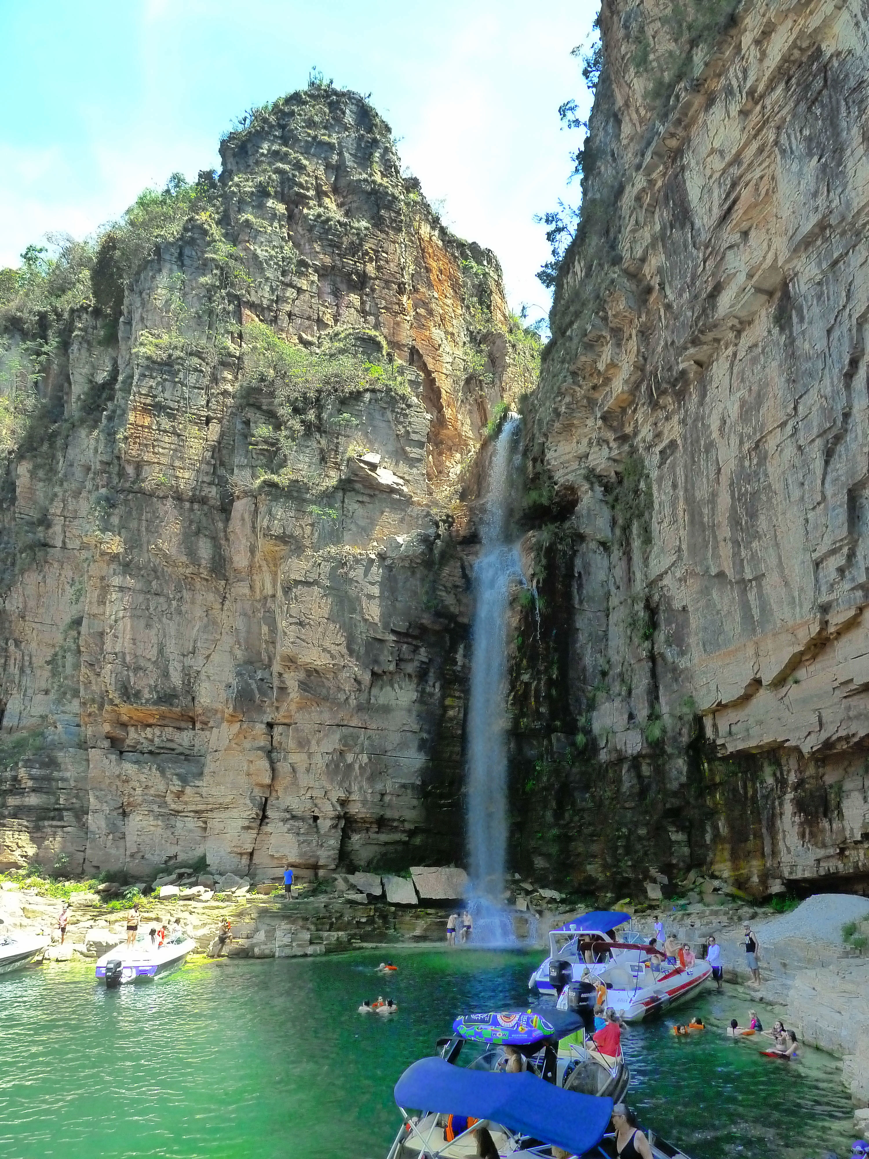 cachoeira nos canyons de capitolio de tarde 2