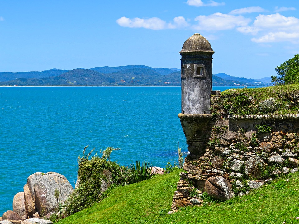 massacre de anhatomirim - história do nome de florianópolis